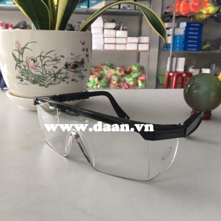Kính bảo hộ lao động trắng